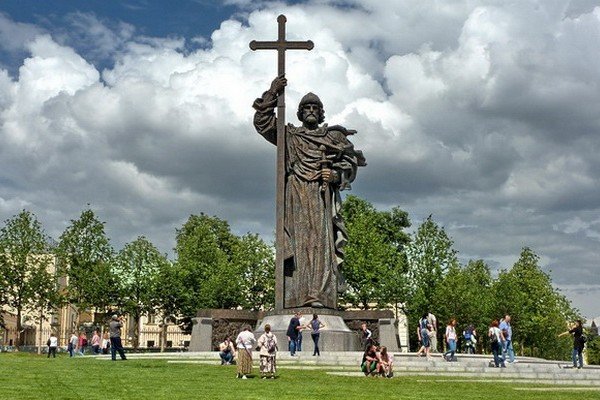 Патриарший Молебен в день памяти святого благоверного князя Владимира